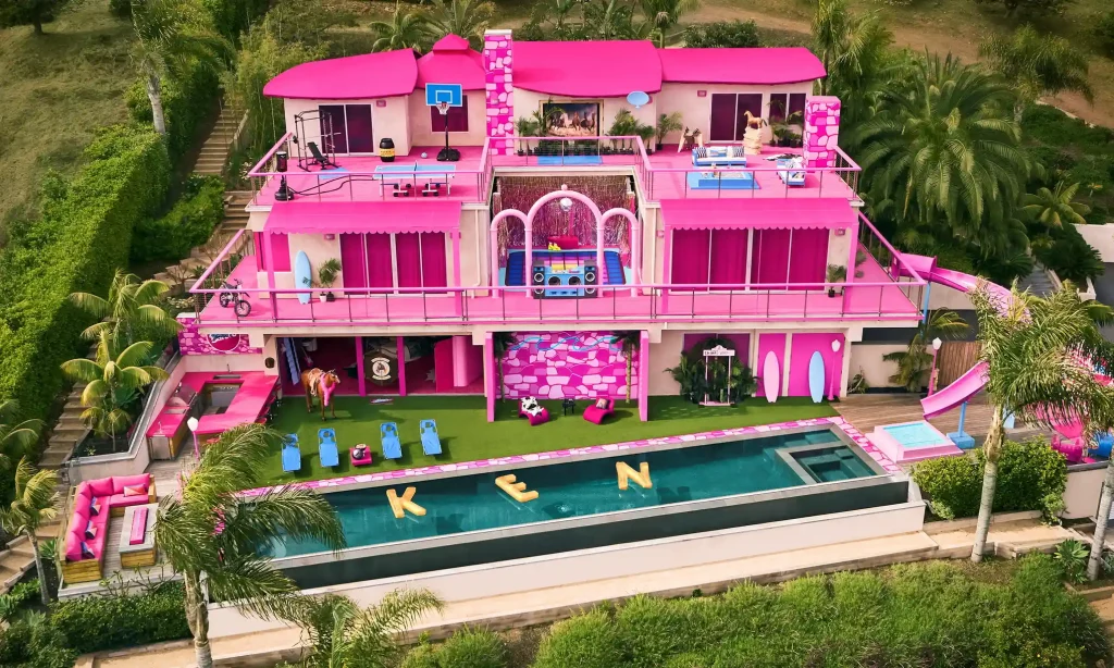 Casa Barbie Malibu no Airbnb. Imagem: Divulgação.