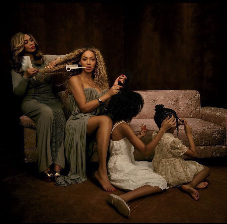 Beyoncé Cécred: nova linha de produtos capilares da artista e impacto social. Imagem: Divulgação da campanha nas redes sociais.