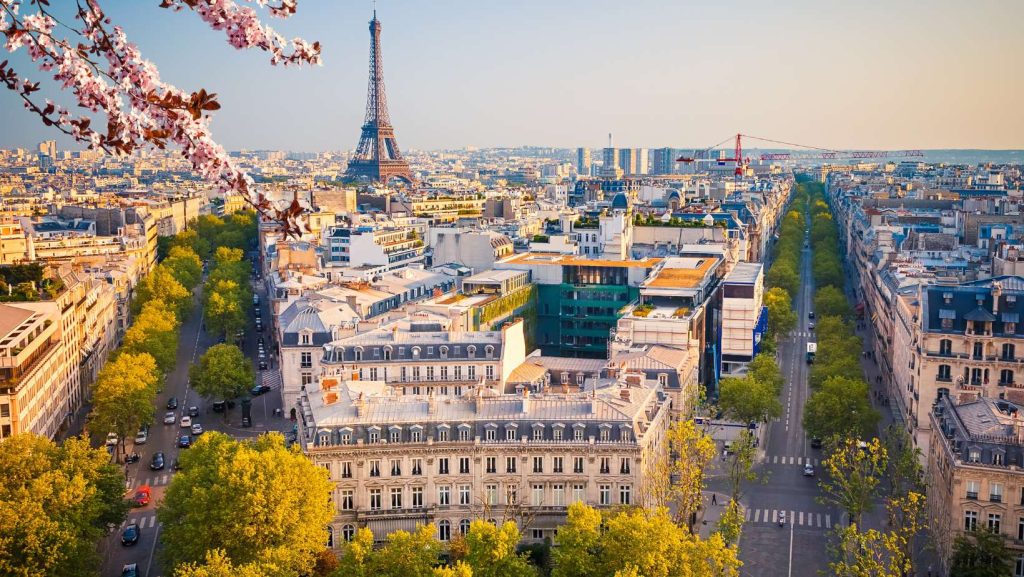 Paris, sede das Olimpíadas de 2024 e destino turístico mais visitado do mundo, agora é reconhecida como a cidade mais inteligente da Europa.